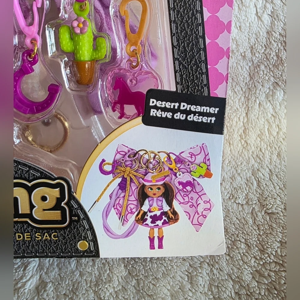 New Trending Charming Bag Charms Desert Dreamer Set Doll & Accessories, age 5+